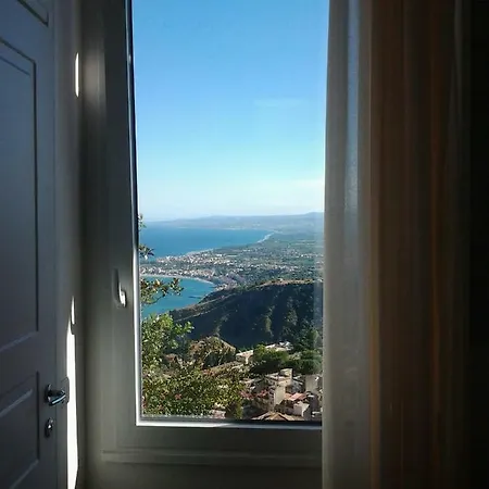 Sciala' Villa Taormina Exterior photo